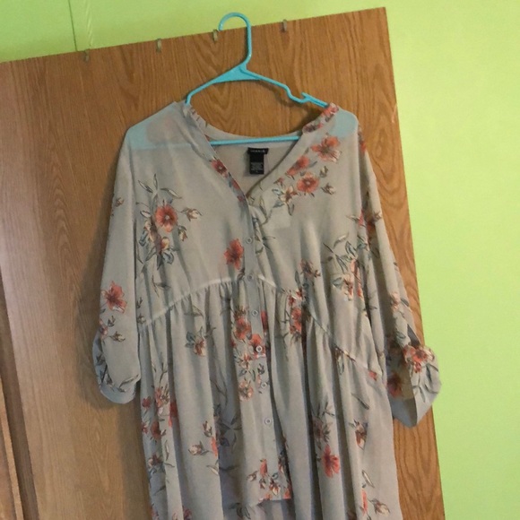 High low blouse - Picture 1 of 8